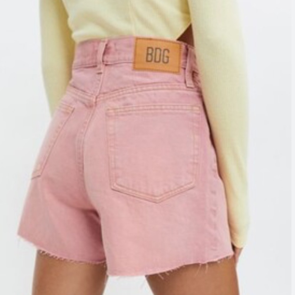NWOT • Urban Outfitters BDG • Overdyed A-line Denim Cutoff Pink Shorts Size 27